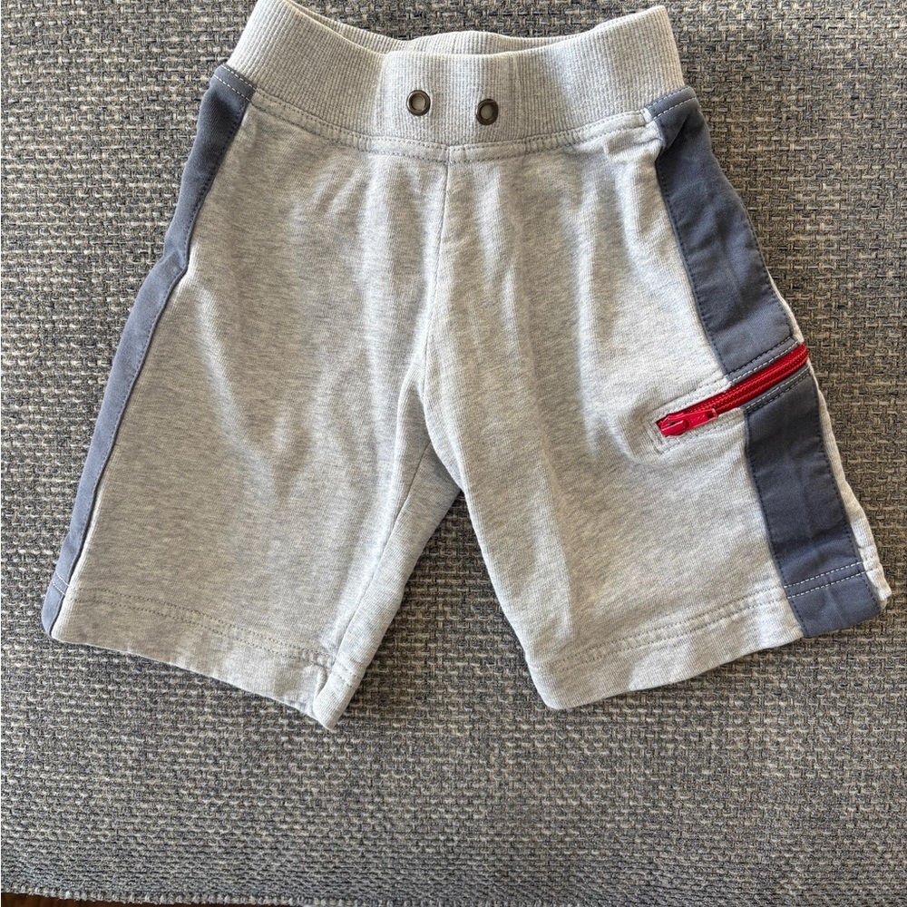 Hanna Andersson Gray Shorts Red Zip Pocket Boys Size 4 100